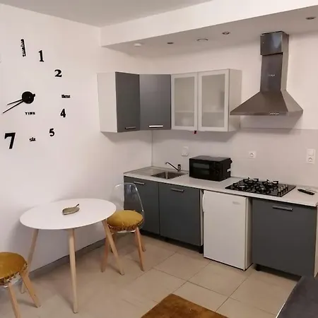 Proche Du Centre-ville Апартаменты Каркассон