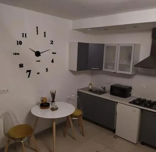 Διαμέρισμα Proche Du Centre-ville *