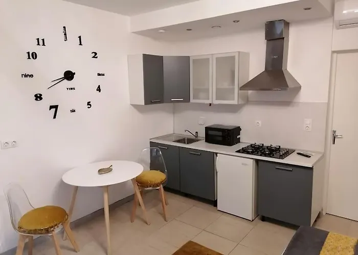 Proche Du Centre-ville Διαμέρισμα Καρκασόν